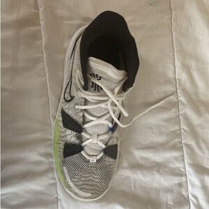 Kyrie 7 Brooklyn beats